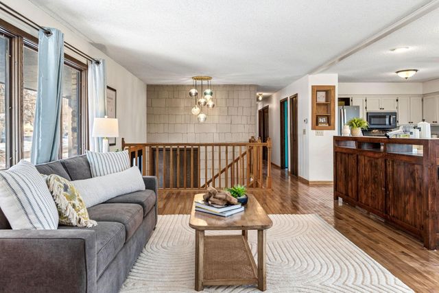 3301 Edgemere Avenue, Saint Anthony, MN 55418