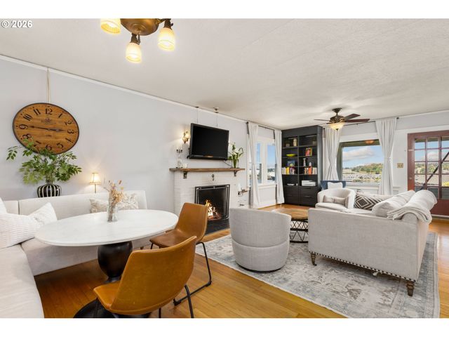 9685 Nw SAINT HELENS Rd, Portland, OR 97231