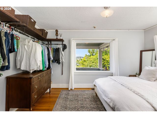 9685 Nw SAINT HELENS Rd, Portland, OR 97231