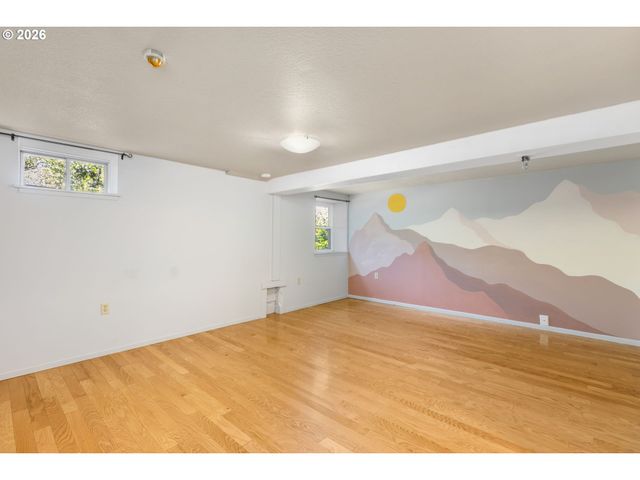 9685 Nw SAINT HELENS Rd, Portland, OR 97231