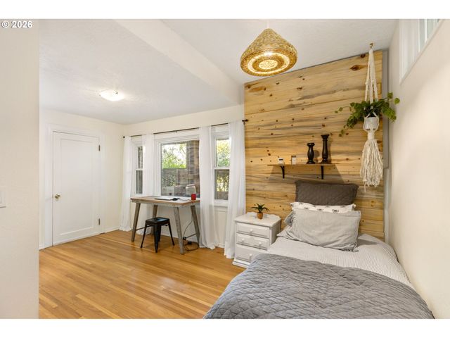 9685 Nw SAINT HELENS Rd, Portland, OR 97231