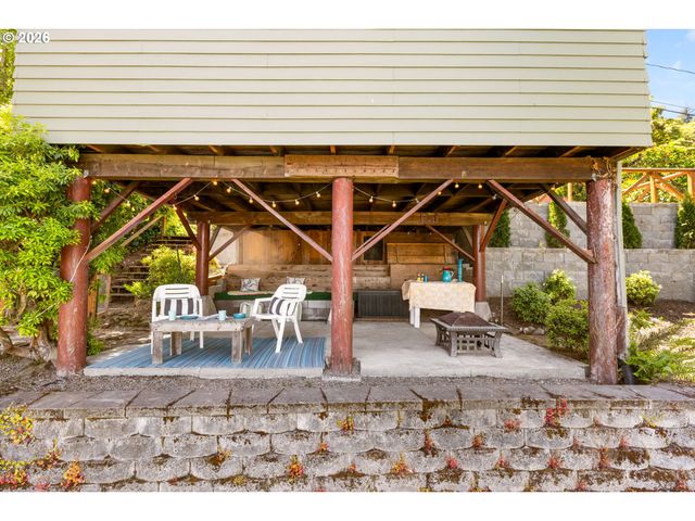 9685 Nw SAINT HELENS Rd, Portland, OR 97231