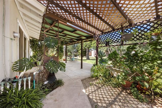 12811 Malena, Santa Ana, CA 92705