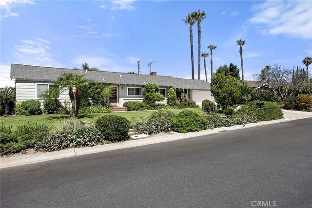 12811 Malena, Santa Ana, CA 92705