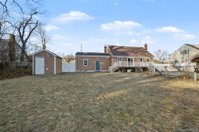 158 Moffitt Boulevard, Islip, NY 11751