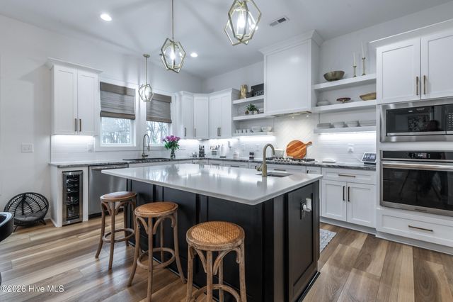 2221 Brook Fields Drive, Winterville, NC 28590