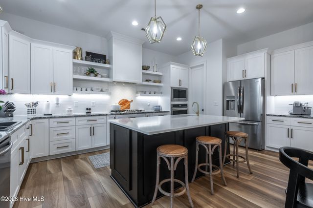 2221 Brook Fields Drive, Winterville, NC 28590