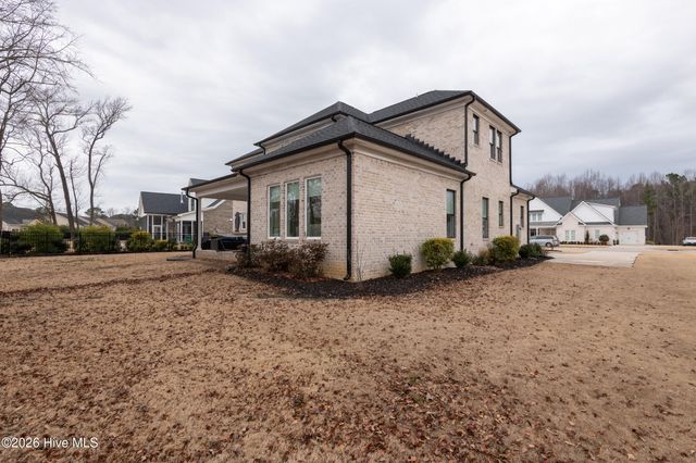 2221 Brook Fields Drive, Winterville, NC 28590