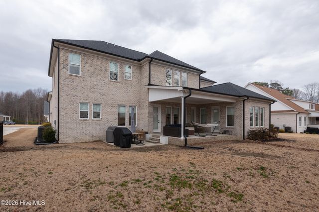 2221 Brook Fields Drive, Winterville, NC 28590