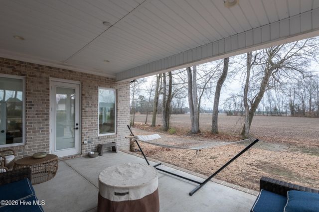 2221 Brook Fields Drive, Winterville, NC 28590