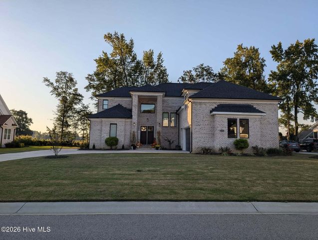 2221 Brook Fields Drive, Winterville, NC 28590