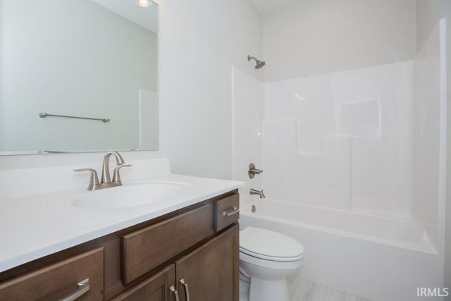 11135 Ensle Drive, Evansville, IN 47725