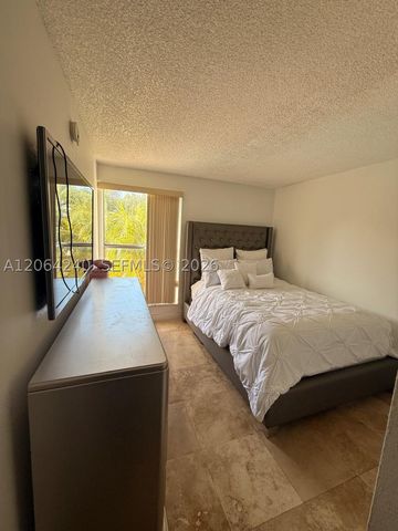 2160 SW 16th Ave 320, Miami, FL 33145