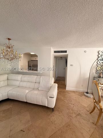 2160 SW 16th Ave 320, Miami, FL 33145