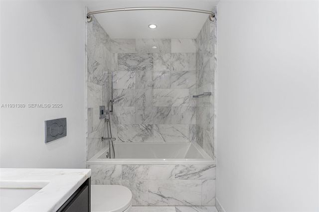 1451 Brickell Ave 1803, Miami, FL 33131