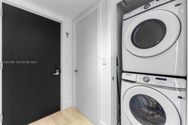 1451 Brickell Ave 1803, Miami, FL 33131