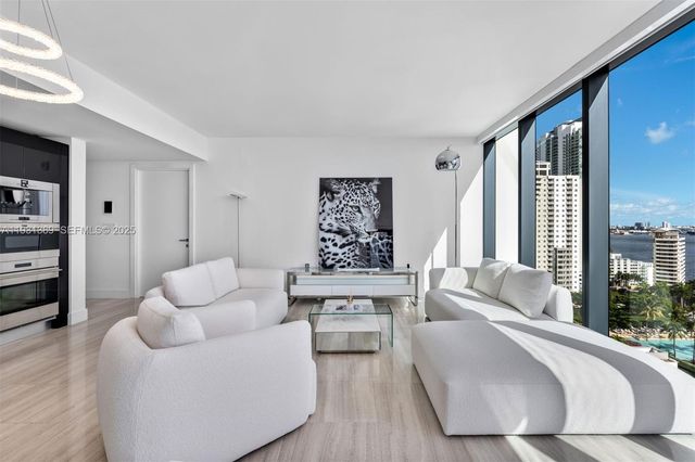 1451 Brickell Ave 1803, Miami, FL 33131