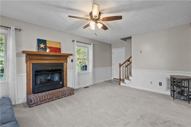 5 Willow RD, Hampton, VA 23664