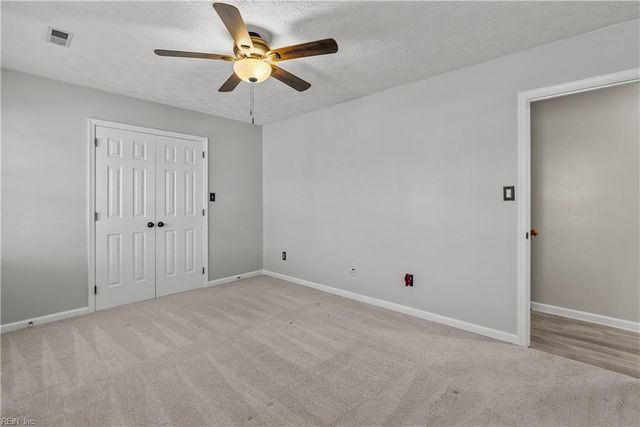 5 Willow RD, Hampton, VA 23664