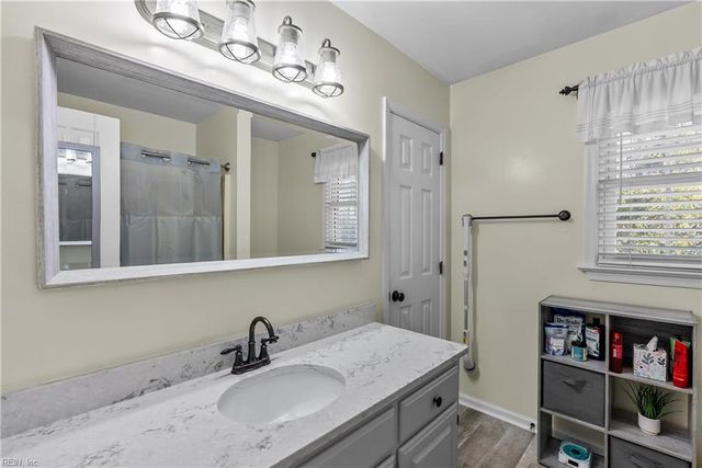 5 Willow RD, Hampton, VA 23664