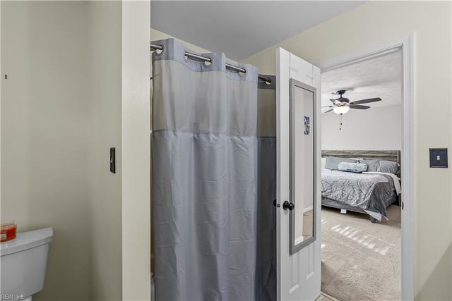 5 Willow RD, Hampton, VA 23664