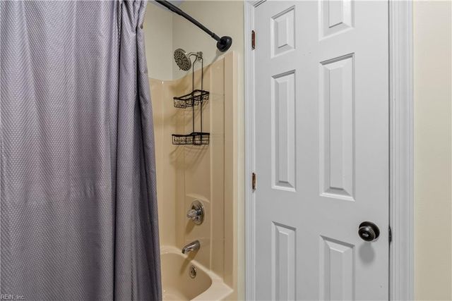 5 Willow RD, Hampton, VA 23664