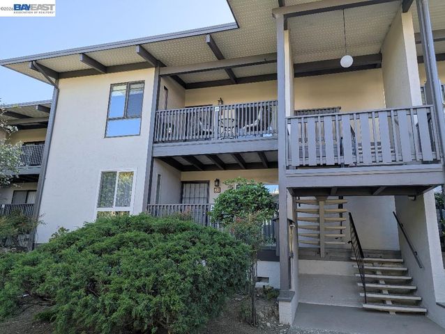 19100 Crest Ave 24, Castro Valley, CA 94546