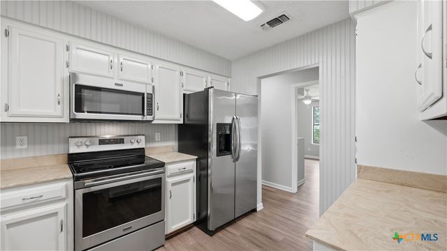 938 Lazy Trail, New Braunfels, TX 78130