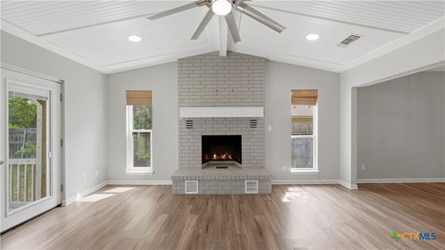 938 Lazy Trail, New Braunfels, TX 78130