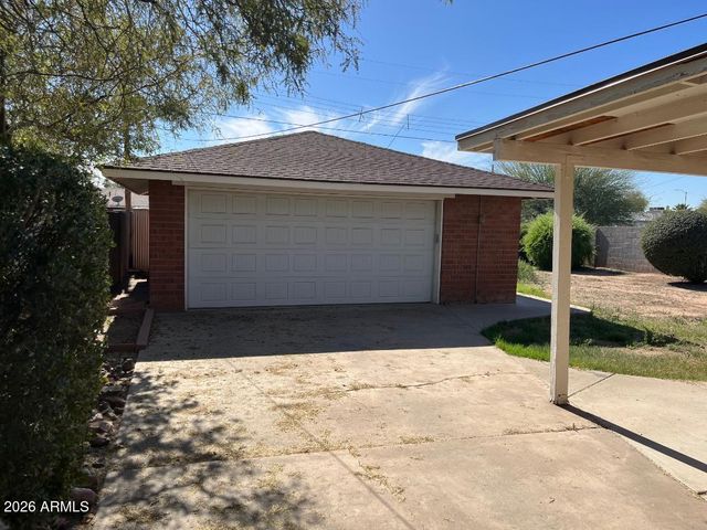 1941 W WHITTON Avenue, Phoenix, AZ 85015