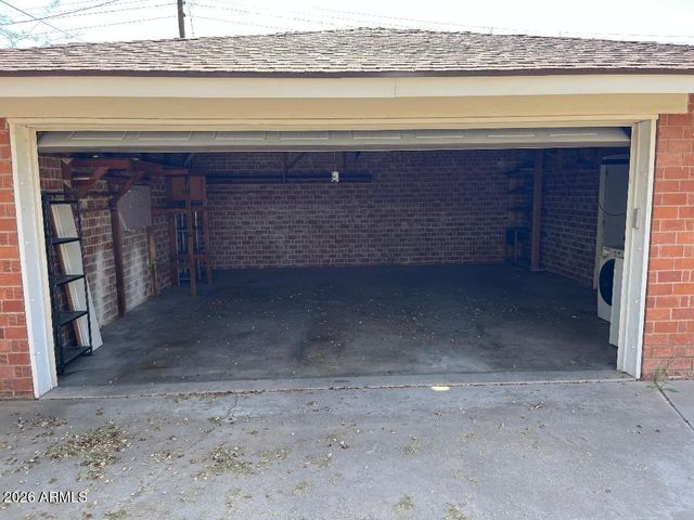 1941 W WHITTON Avenue, Phoenix, AZ 85015