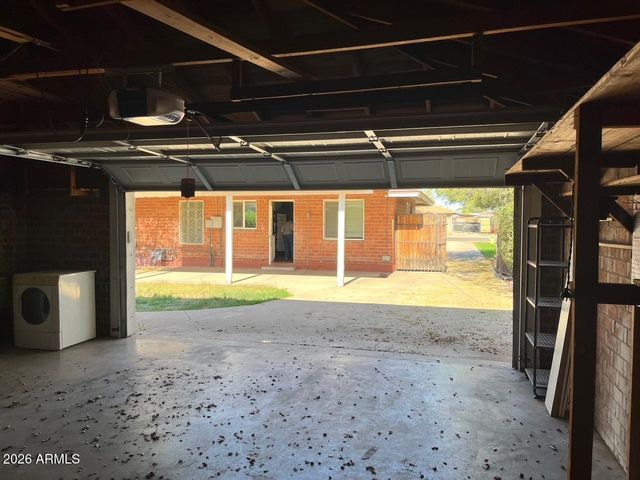 1941 W WHITTON Avenue, Phoenix, AZ 85015