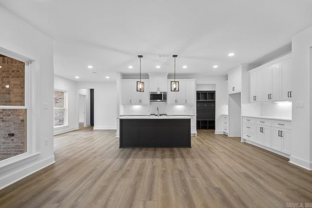 107 Sawgrass Drive, Benton, AR 72015