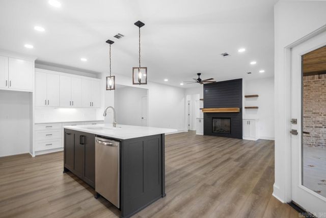 107 Sawgrass Drive, Benton, AR 72015