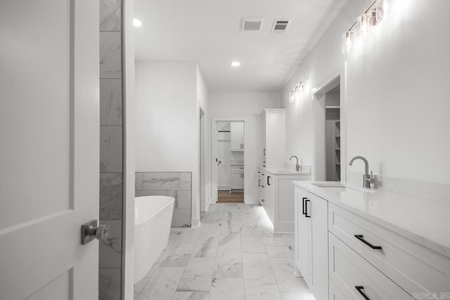 107 Sawgrass Drive, Benton, AR 72015