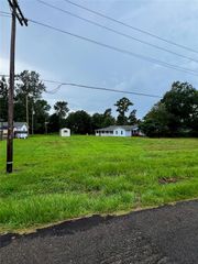 673 Indian Hill Boulevard, Livingston, TX 77351
