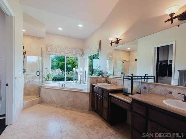 15256 Molly Anne Court, Valley Center, CA 92082