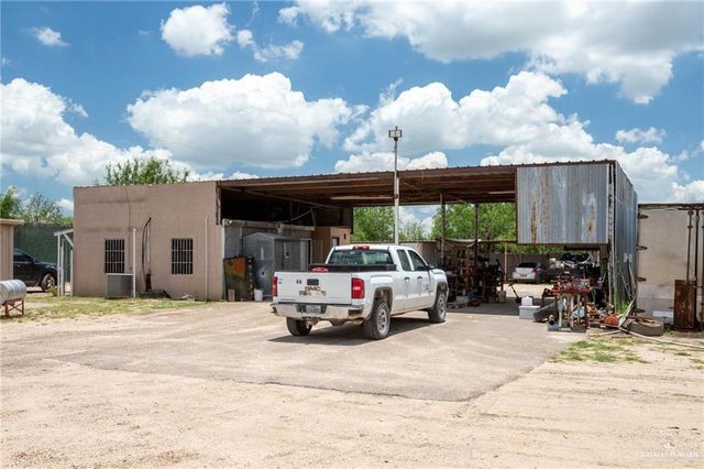 6470 N Moorefield Road, Mission, TX 78574