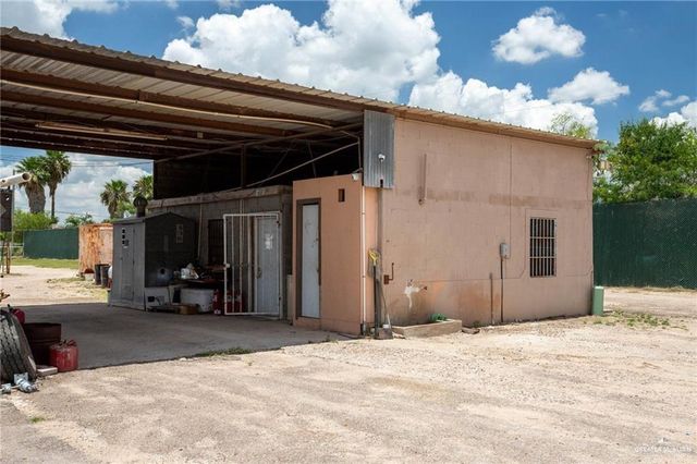 6470 N Moorefield Road, Mission, TX 78574