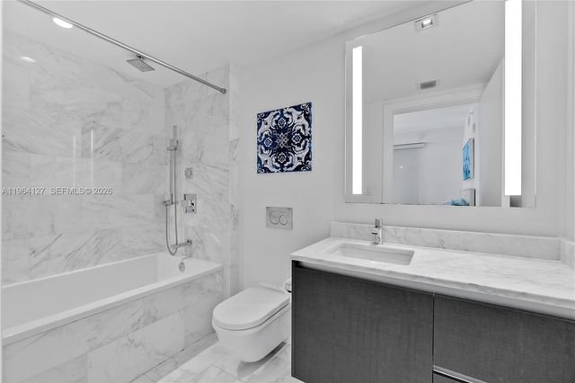 1451 Brickell Ave 1004, Miami, FL 33131