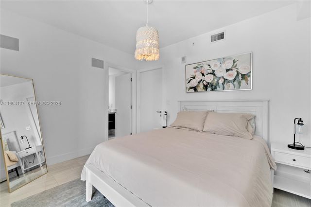 1451 Brickell Ave 1004, Miami, FL 33131