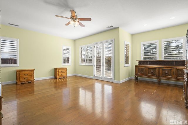 15355 Redmond Loop, Reno, NV 89511