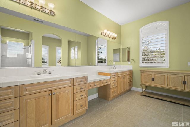 15355 Redmond Loop, Reno, NV 89511