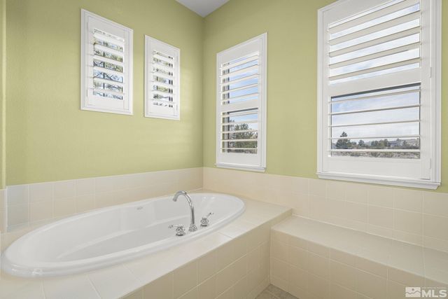 15355 Redmond Loop, Reno, NV 89511