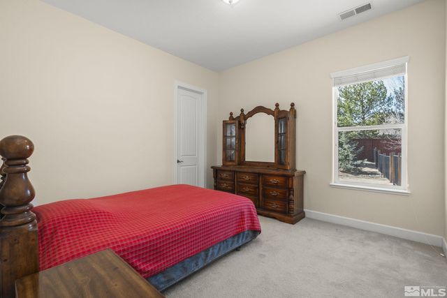 15355 Redmond Loop, Reno, NV 89511