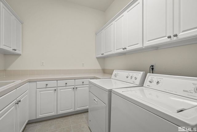 15355 Redmond Loop, Reno, NV 89511