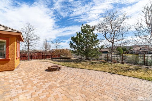 15355 Redmond Loop, Reno, NV 89511