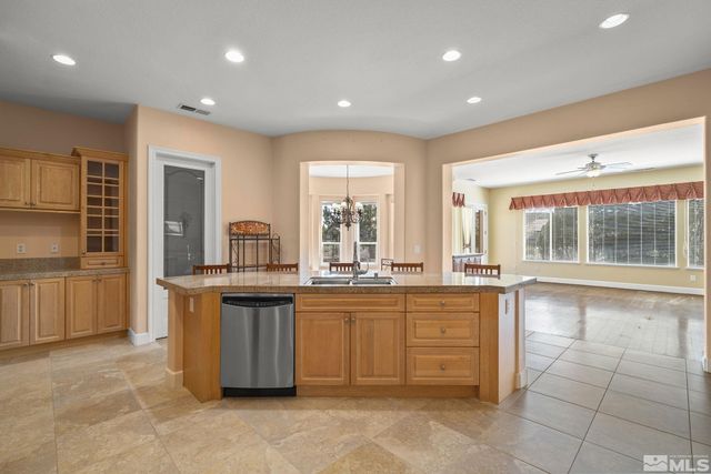 15355 Redmond Loop, Reno, NV 89511