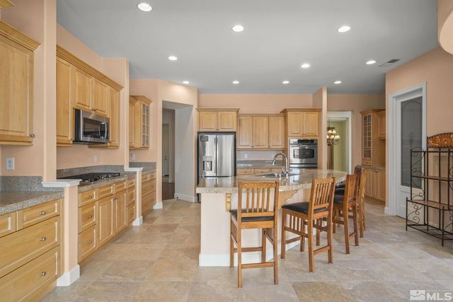 15355 Redmond Loop, Reno, NV 89511