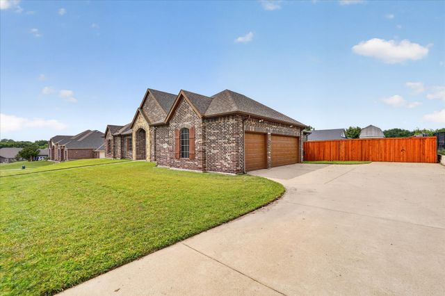 1741 Pine Drive, Midlothian, TX 76065